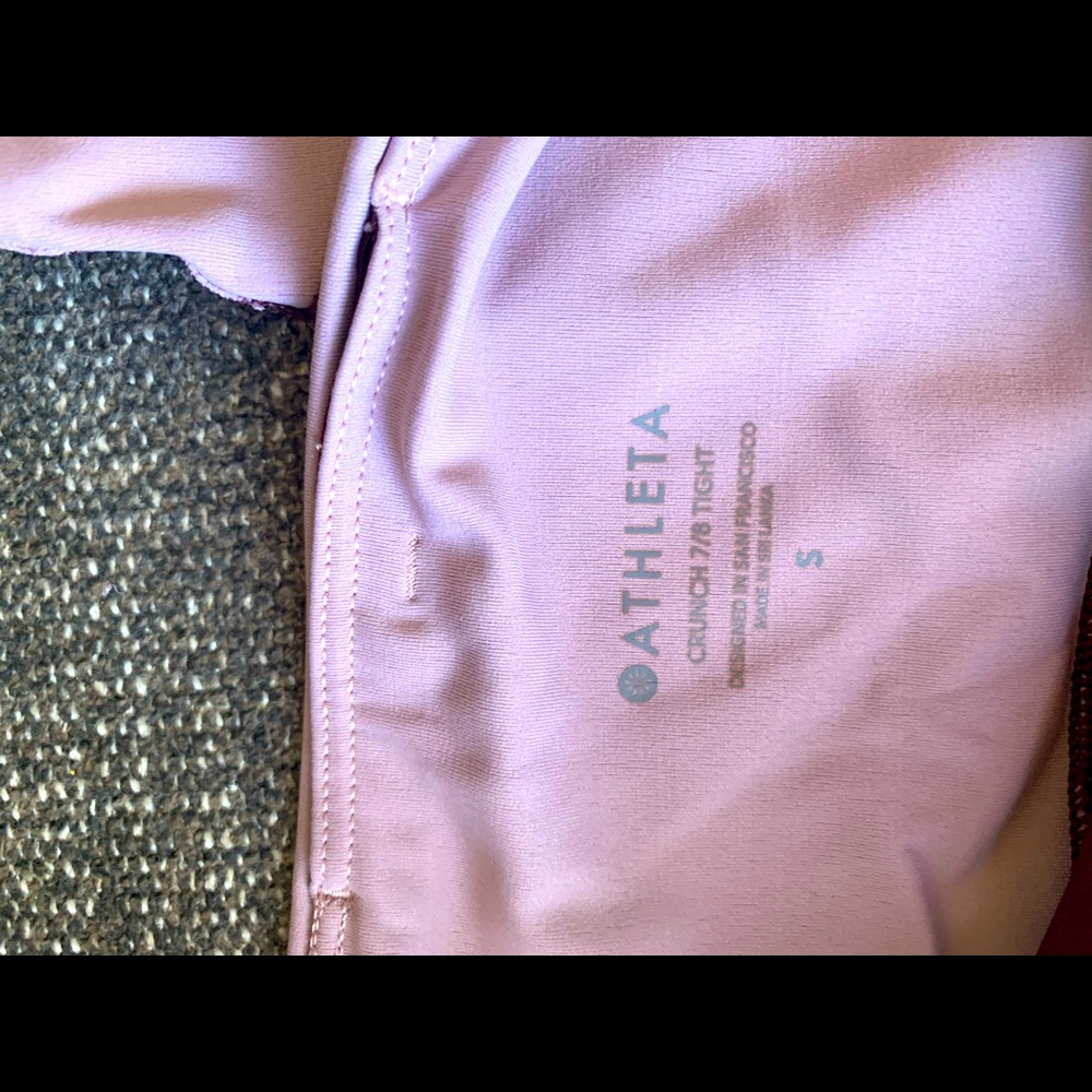Super cute athleta leggings, size S. In very good condition.